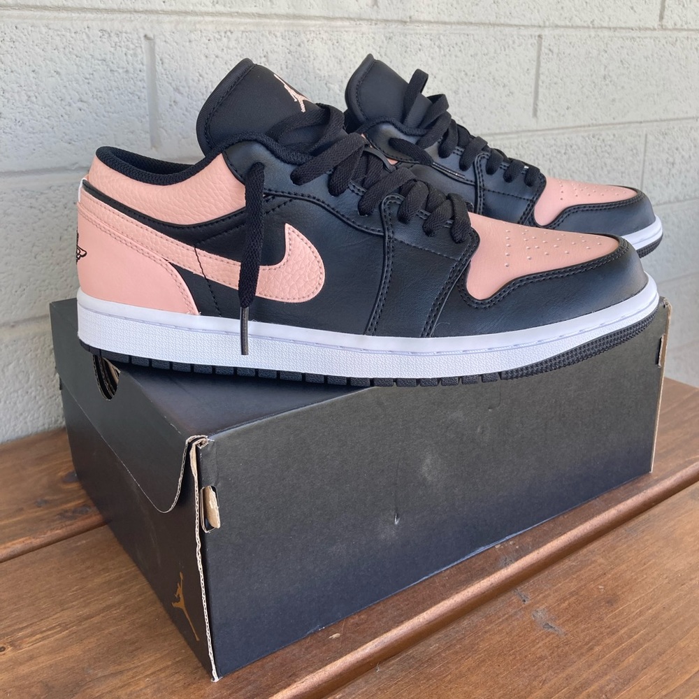 Jordan 1 Low Crimson Tint Sz 8.5